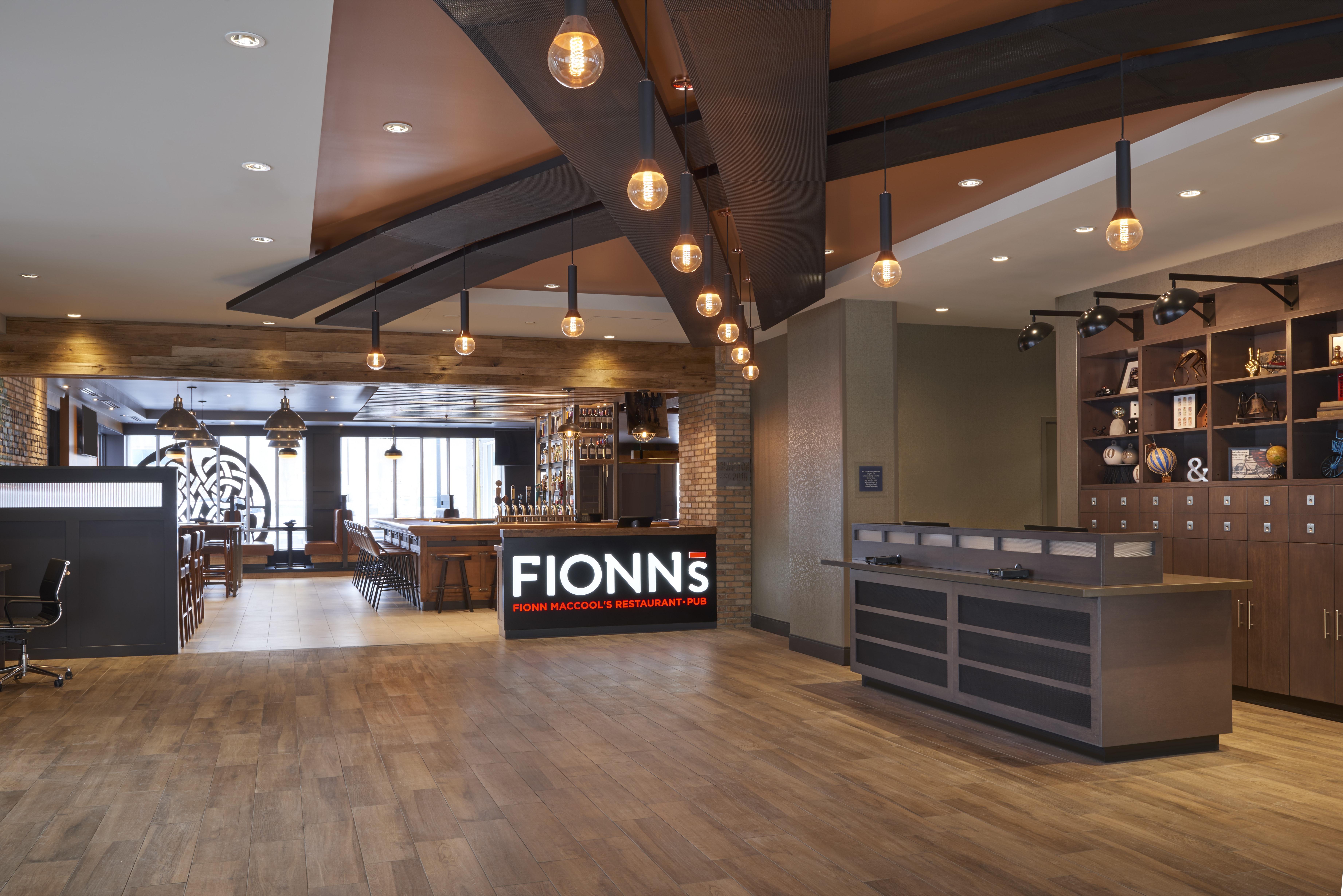 Four Points By Sheraton Toronto Airport East Extérieur photo