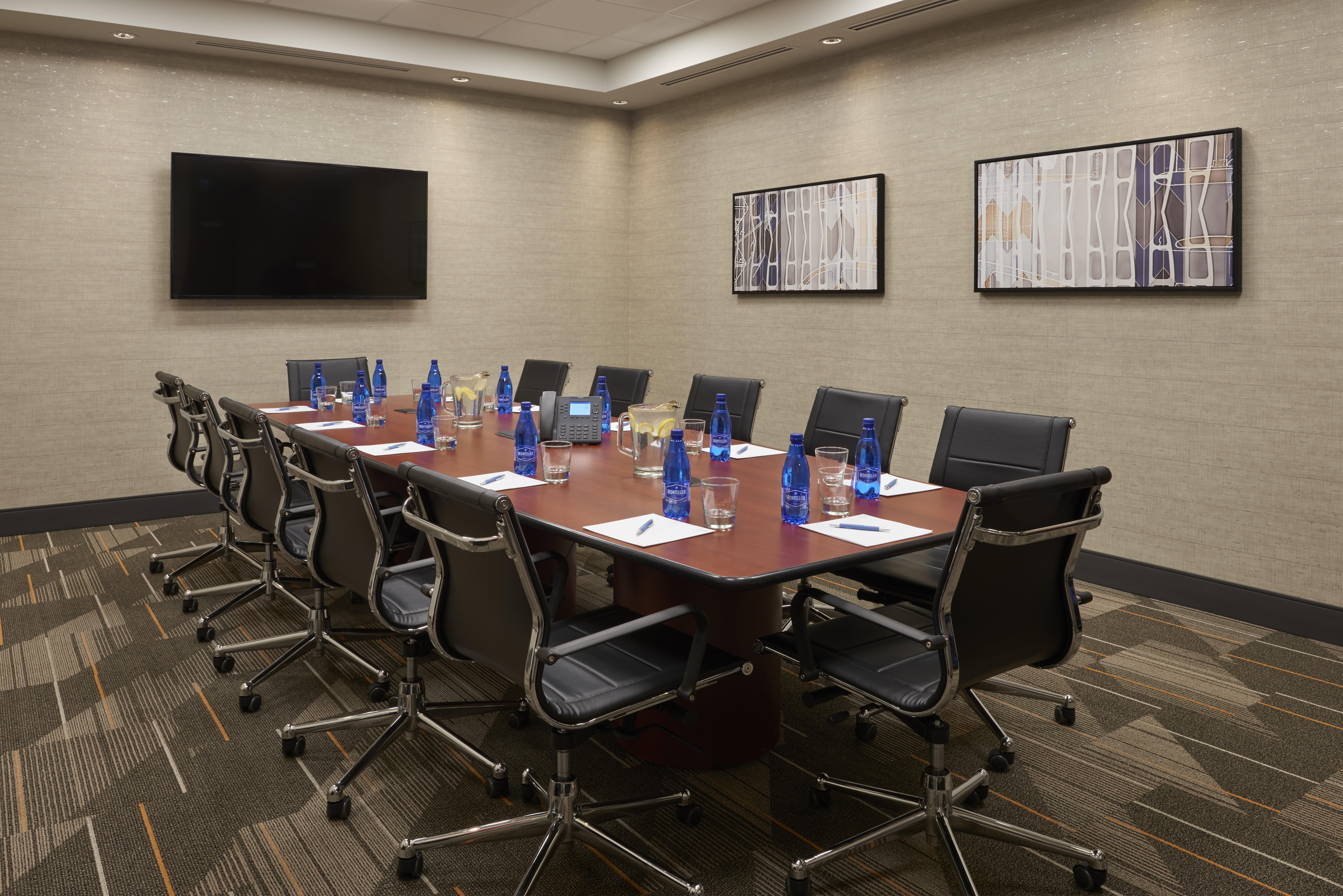 Four Points By Sheraton Toronto Airport East Extérieur photo