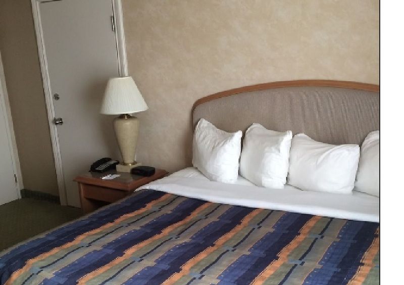 Four Points By Sheraton Toronto Airport East Extérieur photo